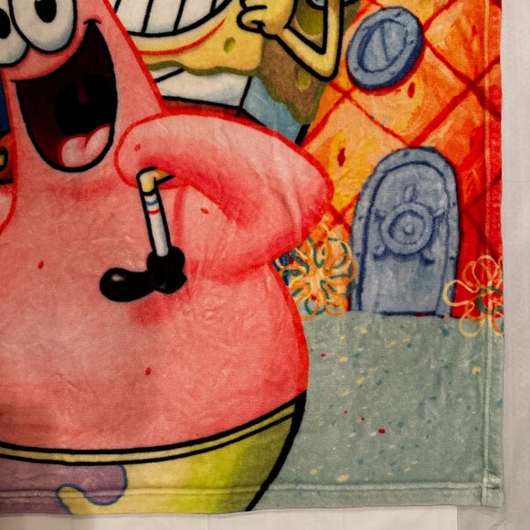Spongebob Squarepants 48" x 40" Plush Throw Blanket - Picture 5 of 9